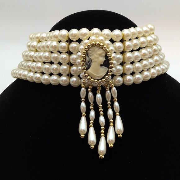 Vintage Jewelry - VTG Faux Pearl Cameo Choker Necklace Beaded Black and White Multi-Strand Dangle